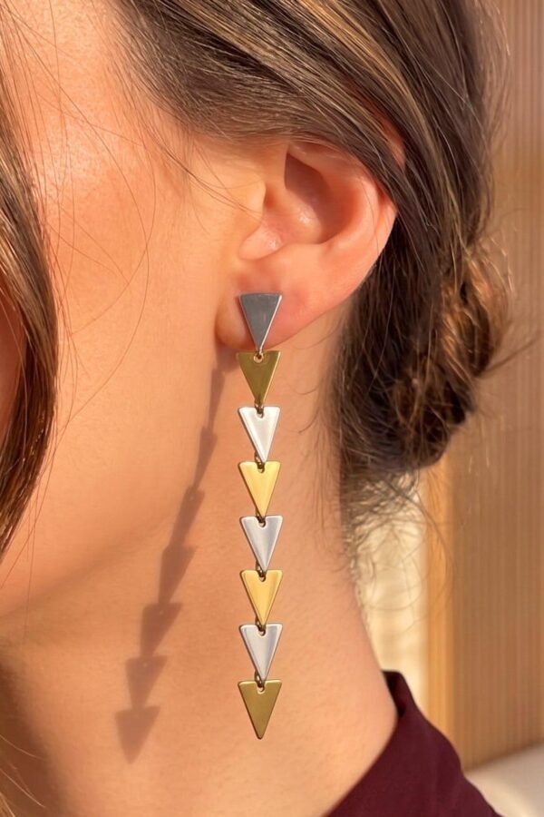 Two-Tone Arrow Cascades