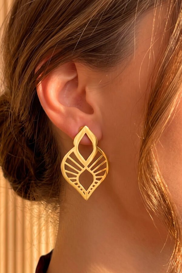 Art Deco Filigree Drops