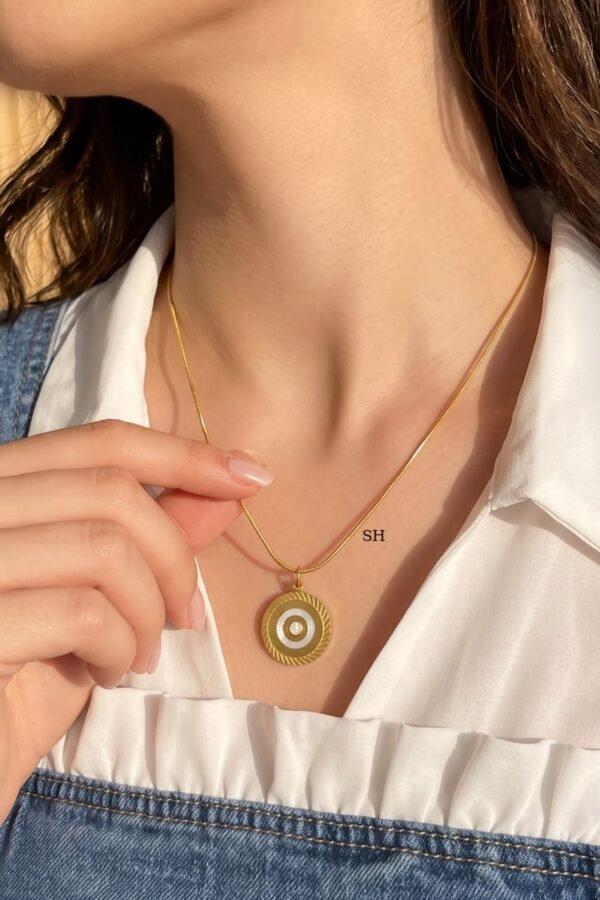 Olive Circle Medallion