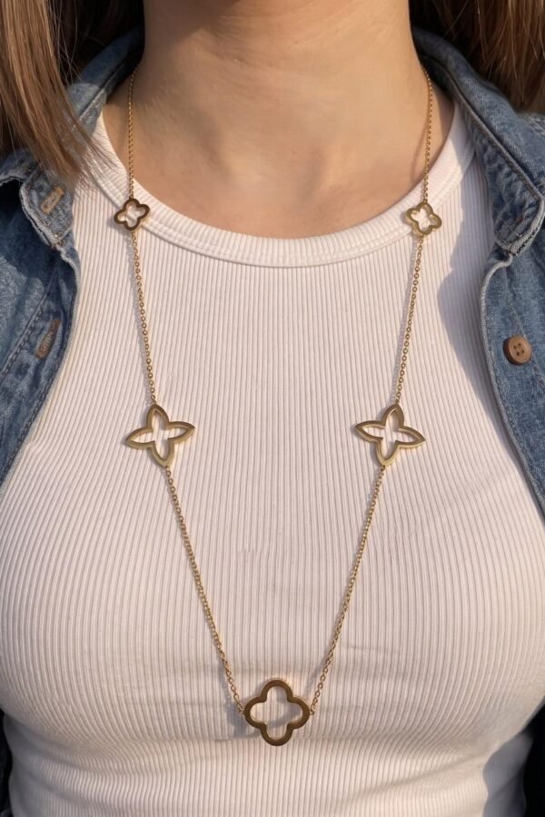 Long Clover Motifs