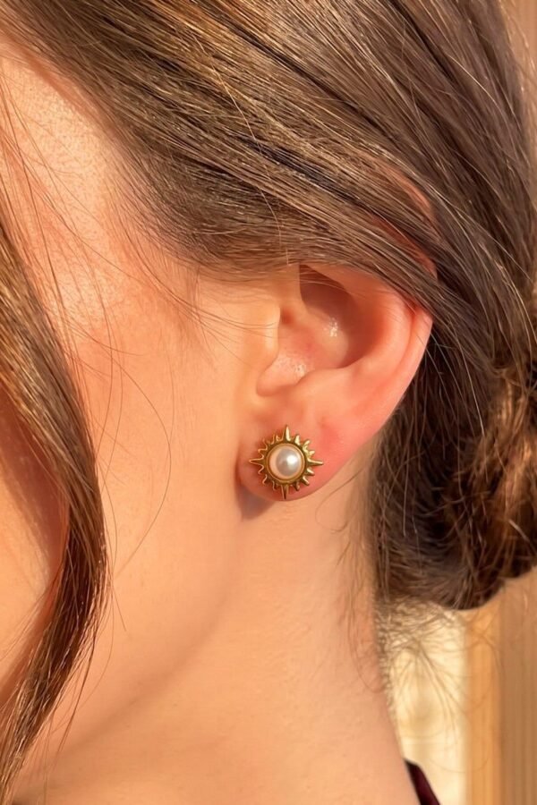 Pearl Halo Studs
